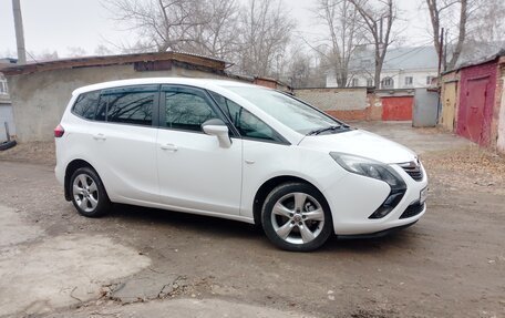 Opel Zafira C рестайлинг, 2013 год, 1 300 000 рублей, 17 фотография