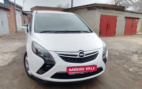 Opel Zafira C рестайлинг, 2013 год, 1 300 000 рублей, 23 фотография