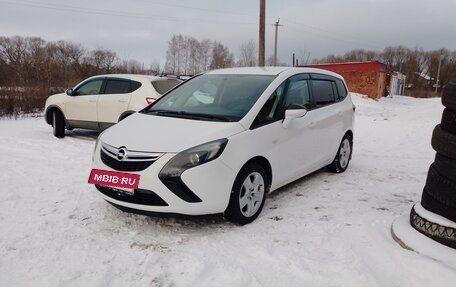 Opel Zafira C рестайлинг, 2013 год, 1 300 000 рублей, 27 фотография