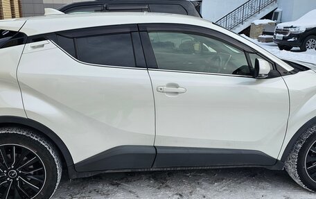 Toyota C-HR I рестайлинг, 2017 год, 2 140 000 рублей, 5 фотография