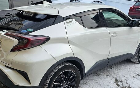 Toyota C-HR I рестайлинг, 2017 год, 2 140 000 рублей, 3 фотография