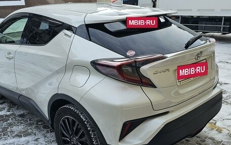 Toyota C-HR I рестайлинг, 2017 год, 2 140 000 рублей, 2 фотография