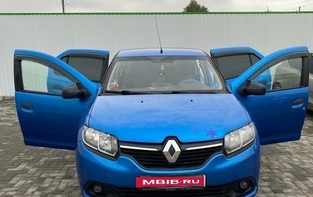 Renault Logan II, 2016 год, 950 000 рублей, 2 фотография