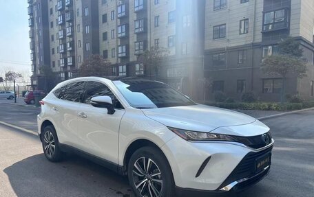 Toyota Harrier, 2021 год, 3 400 000 рублей, 4 фотография