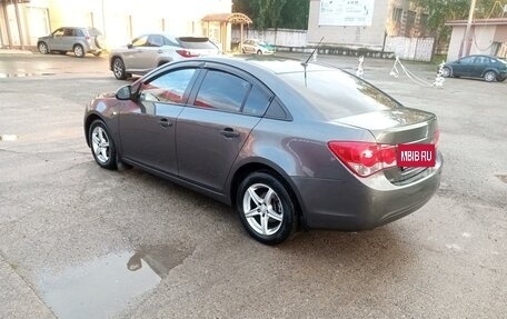 Chevrolet Cruze II, 2010 год, 680 000 рублей, 5 фотография