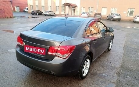 Chevrolet Cruze II, 2010 год, 680 000 рублей, 4 фотография