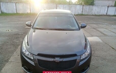 Chevrolet Cruze II, 2010 год, 680 000 рублей, 2 фотография