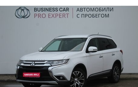 Mitsubishi Outlander III рестайлинг 3, 2016 год, 1 900 000 рублей, 1 фотография