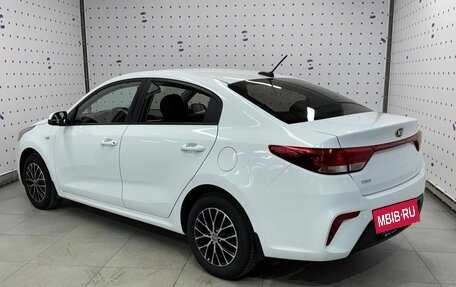 KIA Rio IV, 2018 год, 1 399 000 рублей, 4 фотография