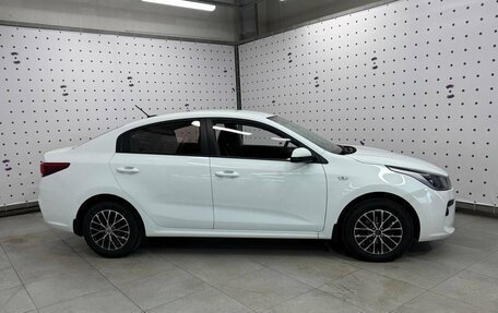 KIA Rio IV, 2018 год, 1 399 000 рублей, 19 фотография