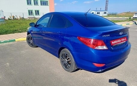 Hyundai Solaris II рестайлинг, 2012 год, 770 000 рублей, 2 фотография