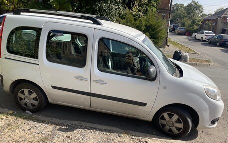 Renault Kangoo II рестайлинг, 2013 год, 829 000 рублей, 2 фотография