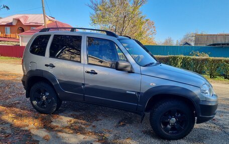 Chevrolet Niva I рестайлинг, 2014 год, 857 000 рублей, 4 фотография