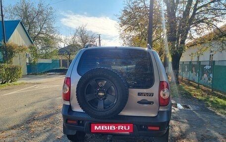 Chevrolet Niva I рестайлинг, 2014 год, 857 000 рублей, 7 фотография