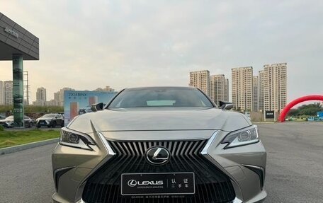 Lexus ES VII, 2021 год, 3 500 000 рублей, 2 фотография