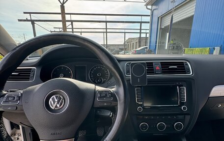 Volkswagen Jetta VI, 2013 год, 1 440 000 рублей, 14 фотография