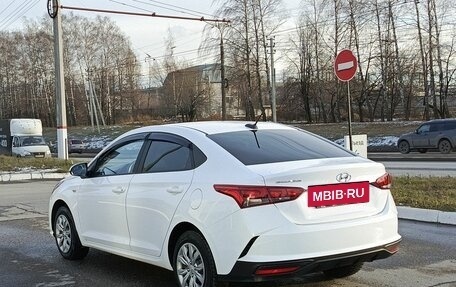 Hyundai Solaris II рестайлинг, 2021 год, 2 015 500 рублей, 7 фотография