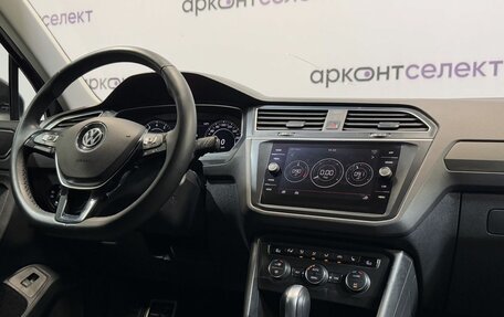 Volkswagen Tiguan II, 2018 год, 3 150 000 рублей, 22 фотография