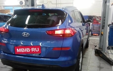 Hyundai Tucson III, 2018 год, 2 600 000 рублей, 3 фотография