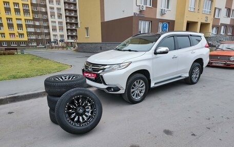 Mitsubishi Pajero Sport III рестайлинг, 2020 год, 3 400 000 рублей, 1 фотография