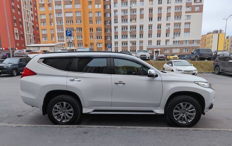 Mitsubishi Pajero Sport III рестайлинг, 2020 год, 3 400 000 рублей, 12 фотография