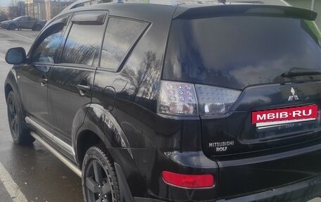 Mitsubishi Outlander III рестайлинг 3, 2008 год, 909 000 рублей, 4 фотография