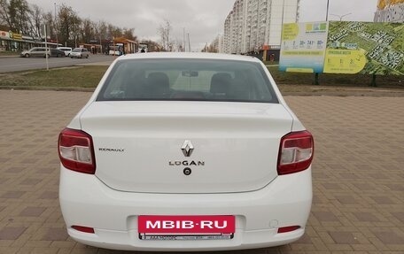 Renault Logan II, 2017 год, 650 000 рублей, 4 фотография