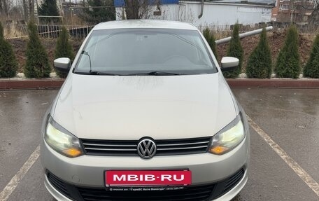 Volkswagen Polo VI (EU Market), 2012 год, 890 000 рублей, 2 фотография