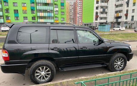 Toyota Land Cruiser 100 рестайлинг 2, 2007 год, 2 550 000 рублей, 2 фотография