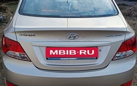 Hyundai Solaris II рестайлинг, 2011 год, 1 000 000 рублей, 6 фотография