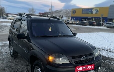 Chevrolet Niva I рестайлинг, 2010 год, 640 000 рублей, 3 фотография