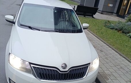 Skoda Rapid I, 2014 год, 1 000 000 рублей, 9 фотография