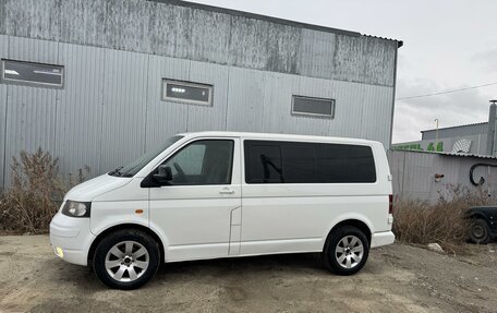 Volkswagen Transporter T5 рестайлинг, 2004 год, 1 200 000 рублей, 1 фотография