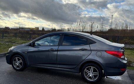 Hyundai Solaris II рестайлинг, 2011 год, 670 000 рублей, 1 фотография