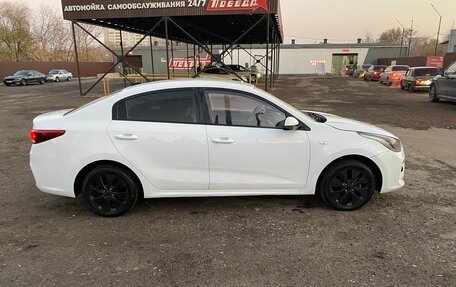 KIA Rio IV, 2019 год, 1 350 000 рублей, 7 фотография