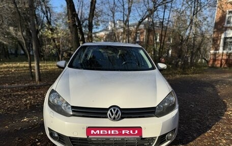 Volkswagen Golf VI, 2011 год, 899 000 рублей, 2 фотография