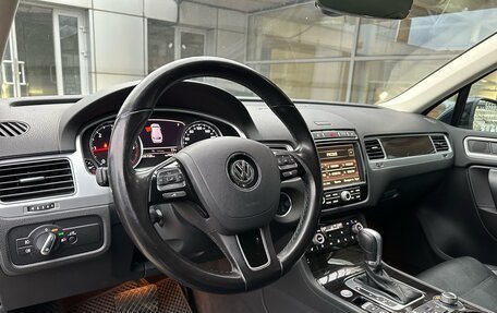 Volkswagen Touareg III, 2017 год, 3 349 000 рублей, 16 фотография