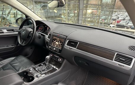 Volkswagen Touareg III, 2017 год, 3 349 000 рублей, 19 фотография