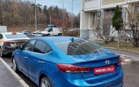 Hyundai Elantra VI рестайлинг, 2018 год, 1 700 000 рублей, 4 фотография