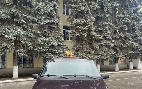 Chrysler Voyager II, 1993 год, 285 000 рублей, 2 фотография