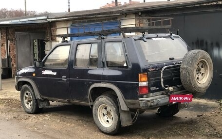 Nissan Terrano II рестайлинг, 1993 год, 329 000 рублей, 4 фотография