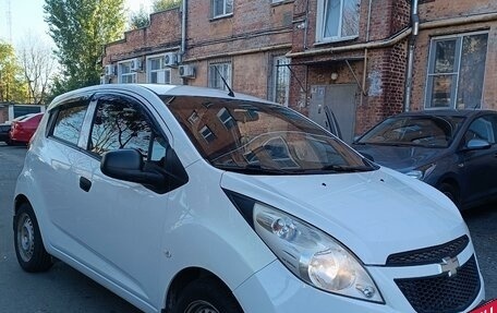 Chevrolet Spark III, 2013 год, 745 000 рублей, 2 фотография