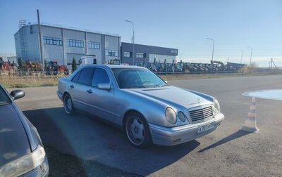 Mercedes-Benz E-Класс, 1998 год, 650 000 рублей, 1 фотография