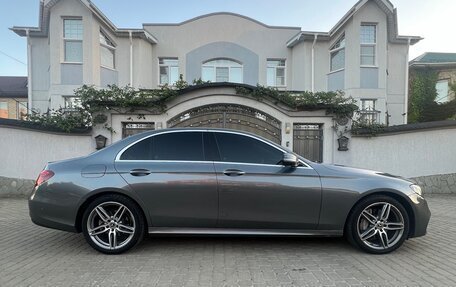 Mercedes-Benz E-Класс, 2017 год, 3 000 000 рублей, 8 фотография