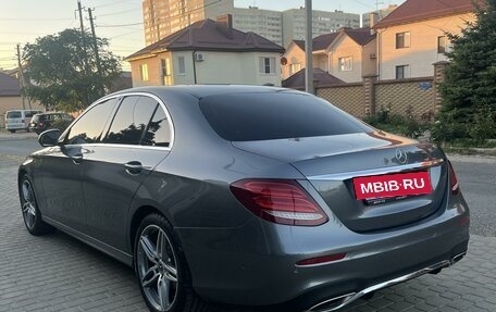 Mercedes-Benz E-Класс, 2017 год, 3 000 000 рублей, 15 фотография