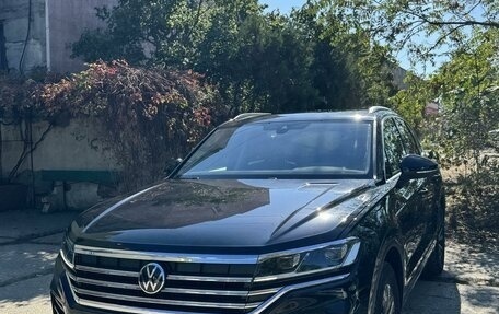 Volkswagen Touareg III, 2021 год, 7 400 000 рублей, 1 фотография