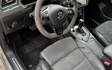 Volkswagen Tiguan II, 2020 год, 4 200 000 рублей, 3 фотография