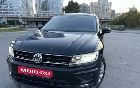 Volkswagen Tiguan II, 2019 год, 3 000 000 рублей, 2 фотография