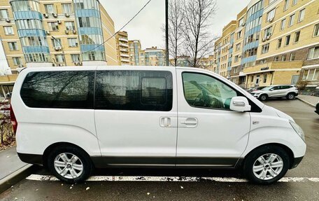 Hyundai Grand Starex Grand Starex I рестайлинг 2, 2014 год, 3 000 000 рублей, 4 фотография