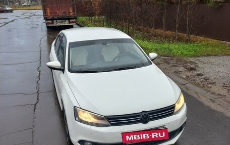 Volkswagen Jetta VI, 2011 год, 975 000 рублей, 20 фотография